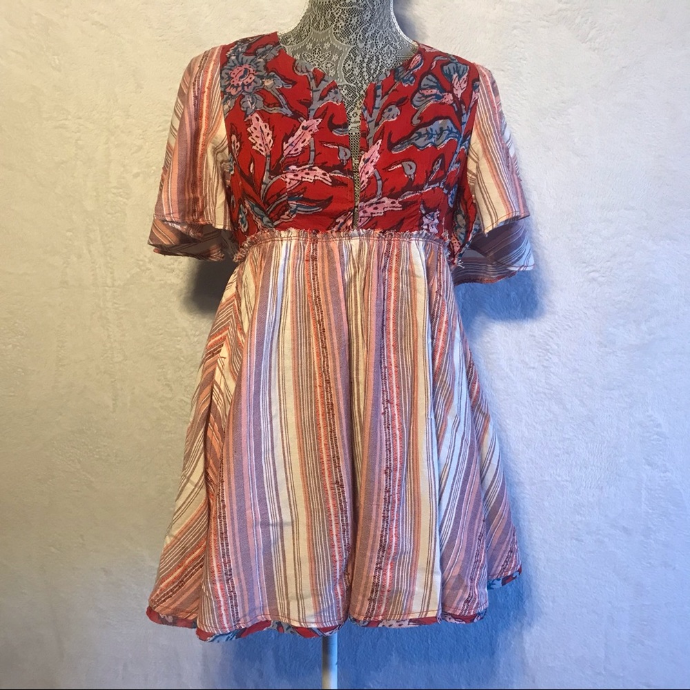 Red Rome Under the Sun Tunic - Picture 2 of 11